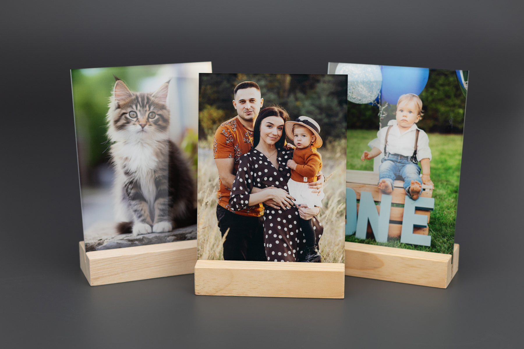 Acryl Fotoaufsteller aus Holz Acryl-Fotoaufsteller-Holz-Acrylbild-Aufsteller-GestalteDeinenDruck-Foto-Acrylaufsteller-selber-gestalten